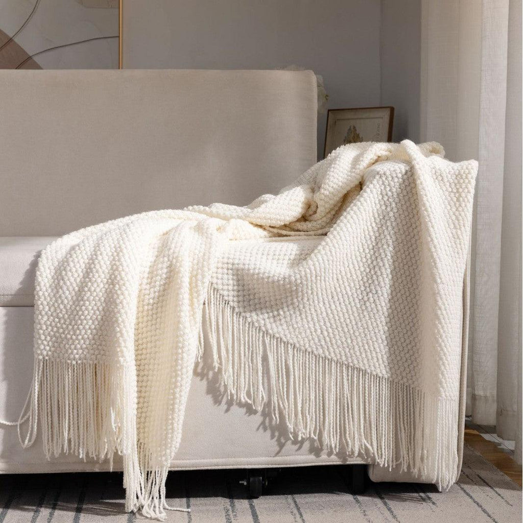 Soft and breathable Spring Simple White Sofa Throw Blanket, perfect for cozy lounging and home décor